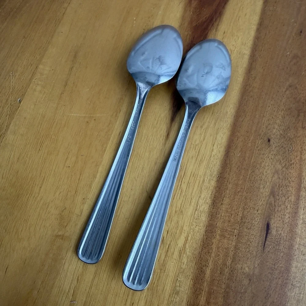 Oneida‎ Thor Fluted Rose Floral Stainless Steel Lot Of 2 Spoons USA Replacement